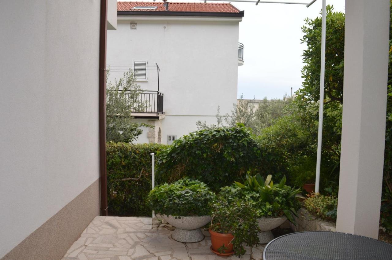 Soba Mira Apartment Makarska Exterior photo